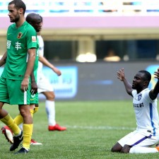 爱游戏全站-深圳佳兆业客场战胜贵州恒丰，挣得关键三分(杭州佳兆业君汇上品)