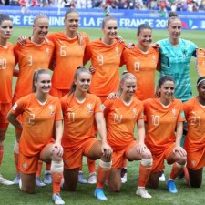 ayx-冠军之争！加拿大女足挑战世界杯冠军荷兰()