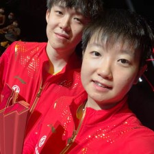 爱游戏全站-全球职业篮球队伍劲夺头名，悬念重重()